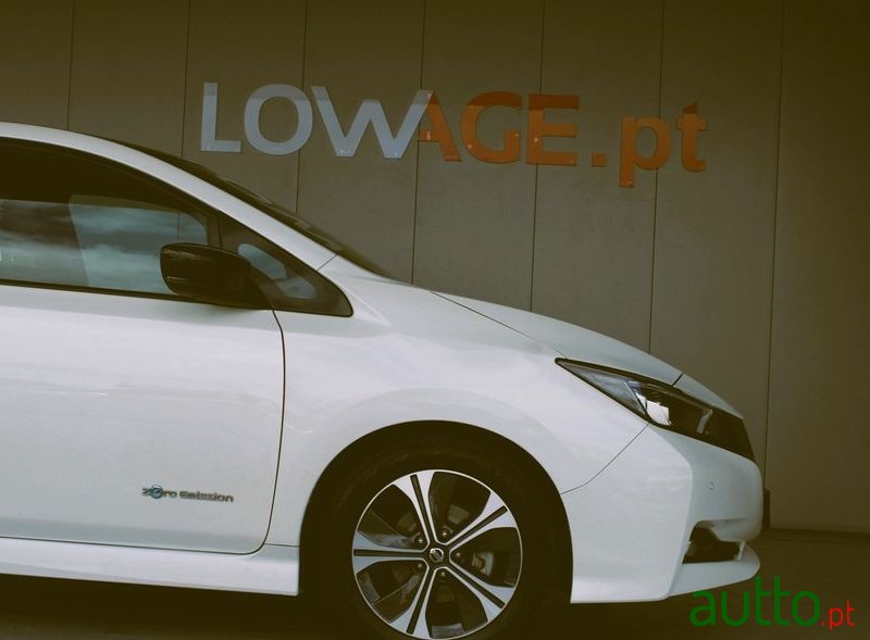 2021' Nissan Leaf Tekna photo #5