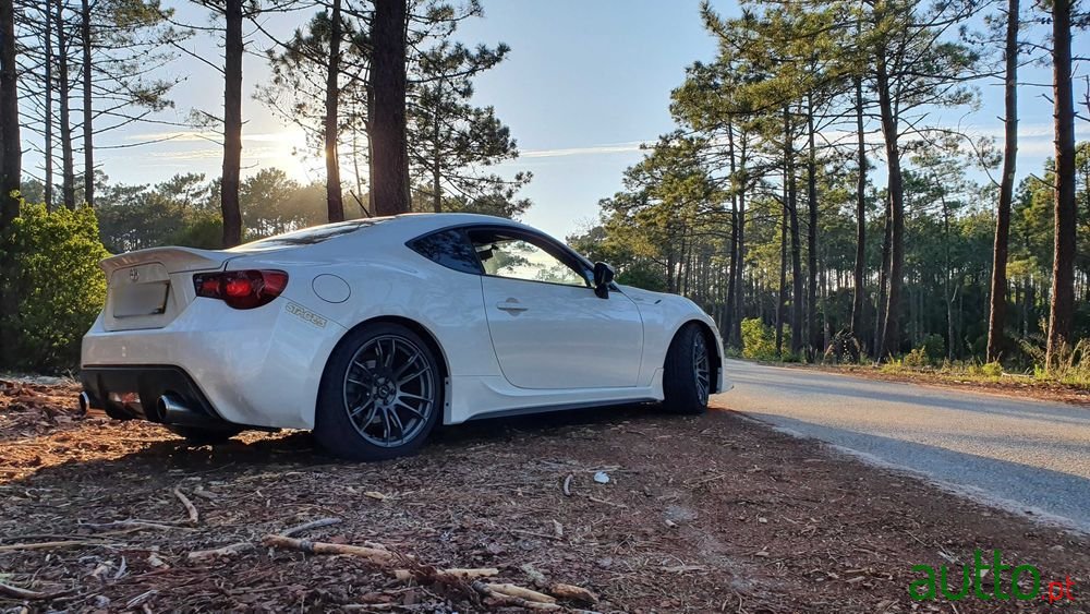 2013' Toyota GT86 photo #4