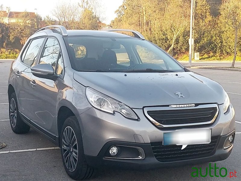 2014' Peugeot 2008 photo #1