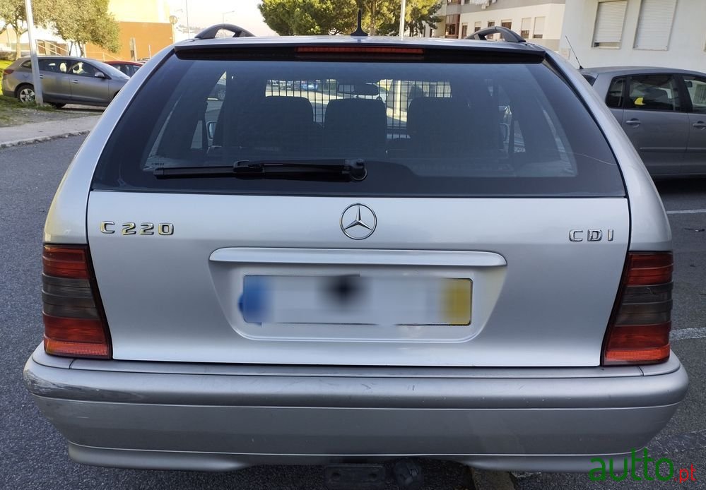 2000' Mercedes-Benz C 220 photo #6