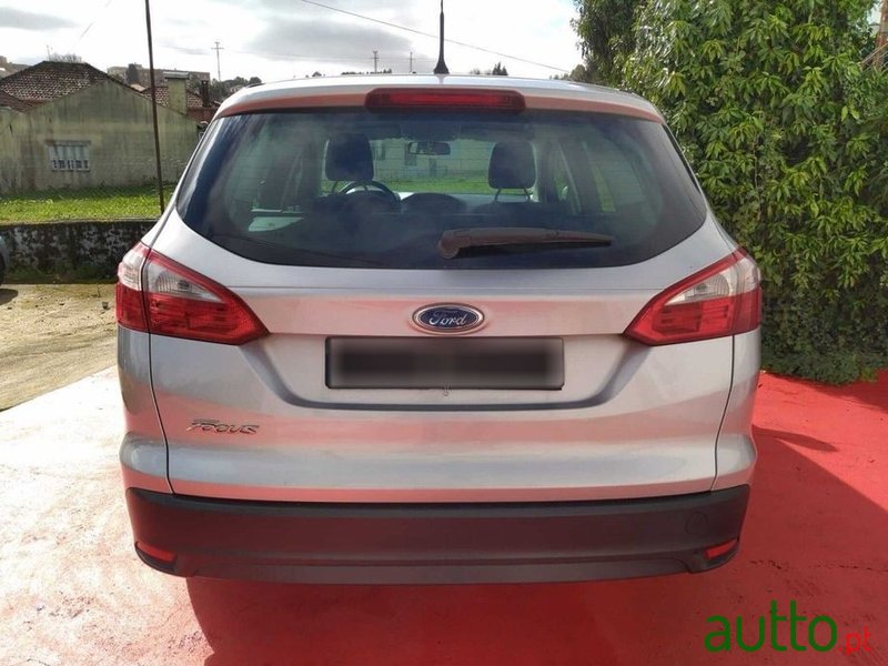 2014' Ford Focus Sw photo #5