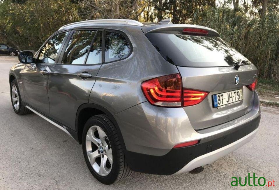 2010' BMW X1 18 D Sdrive photo #1