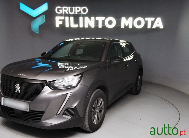 2023' Peugeot 2008 photo #6