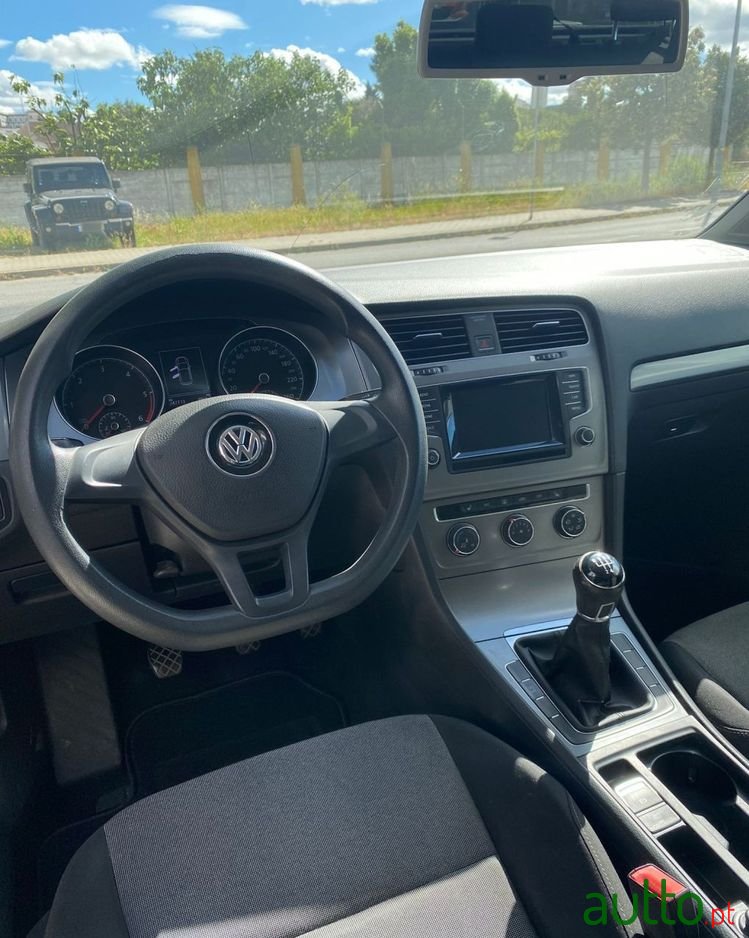 2014' Volkswagen Golf photo #4