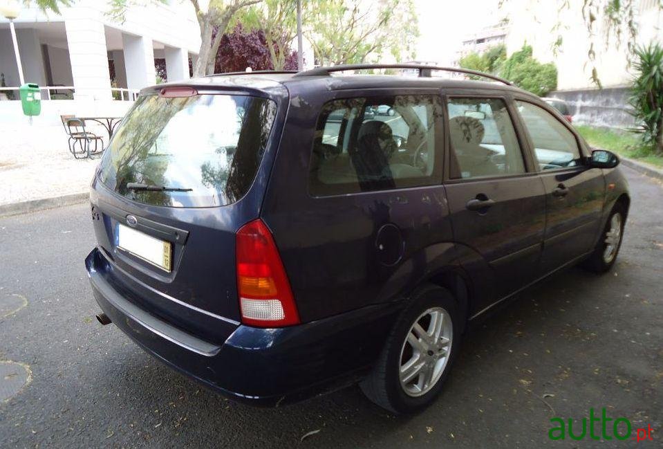 2001' Ford Focus Sw 1.6I Ac photo #1