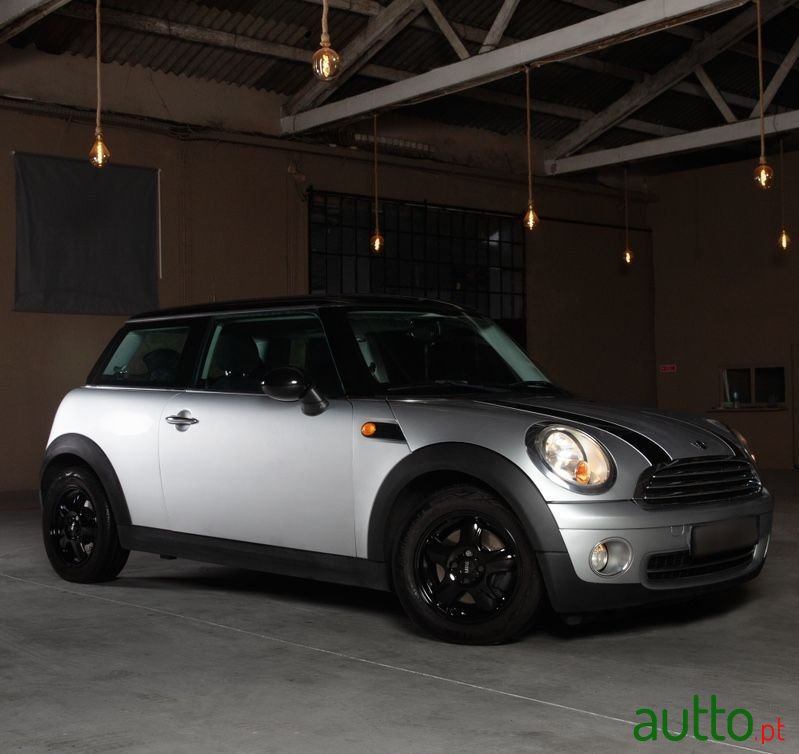 2010' MINI One photo #3