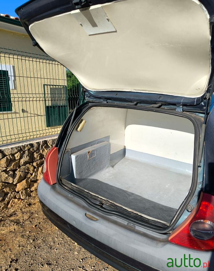 2004' Renault Clio 1.5 Dci Billabong photo #3