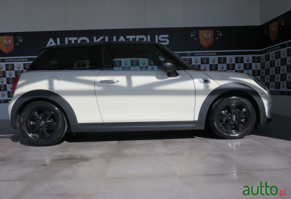 2015' MINI One photo #5