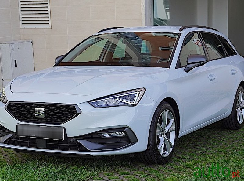 2021' SEAT Leon St 2.0 Tdi Fr Dsg photo #3