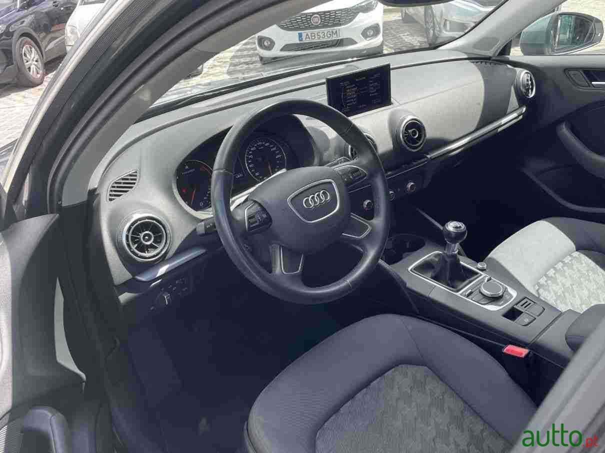 2015' Audi A3 Sportback photo #6