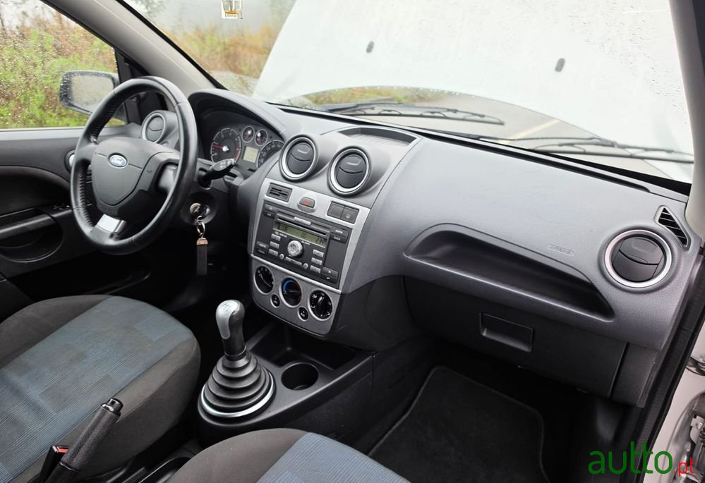 2008' Ford Fiesta 1.4 Tdci photo #5