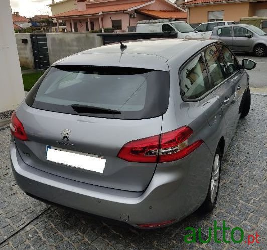 2017' Peugeot 308 Sw photo #1