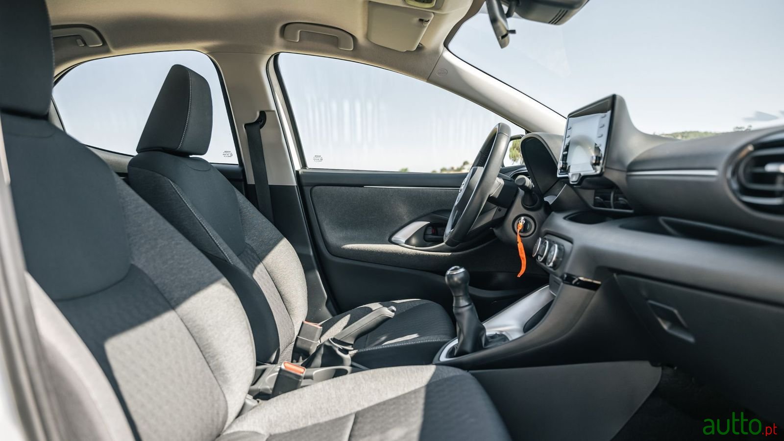 2021' Toyota Yaris photo #6