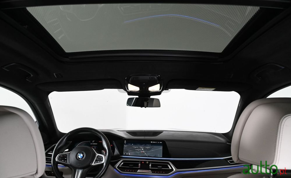 2021' BMW Série X M50I photo #3