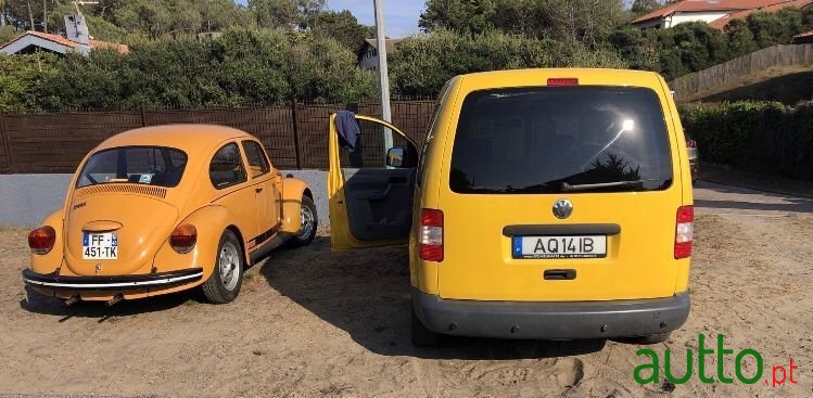 2008' Volkswagen Caddy photo #3