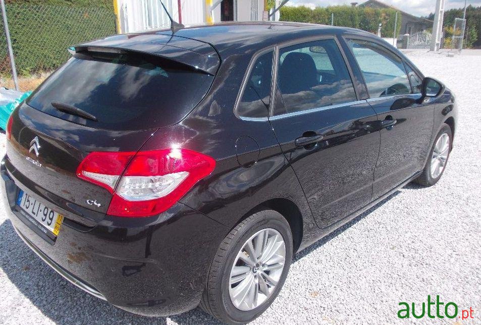 2011' Citroen C4 1.6 Hdi Seduction photo #1