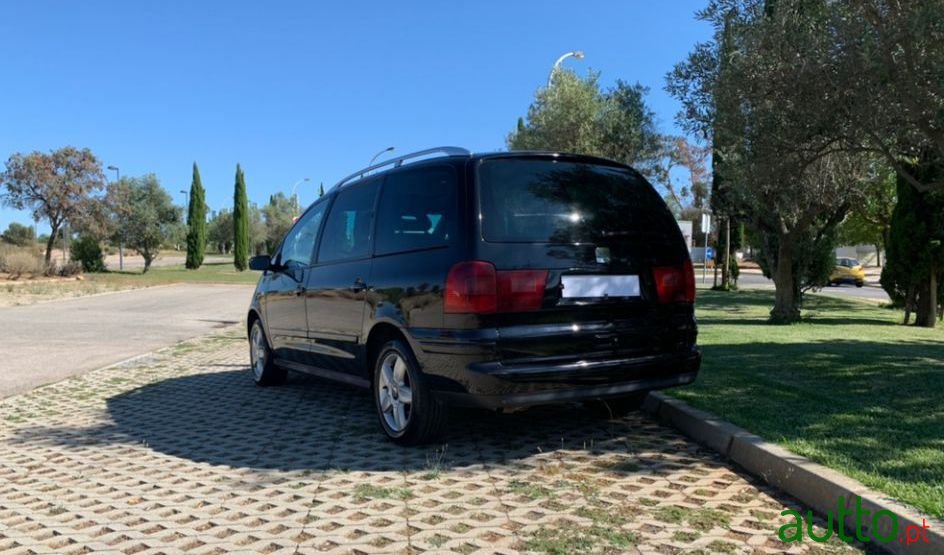 2007' SEAT Alhambra photo #3