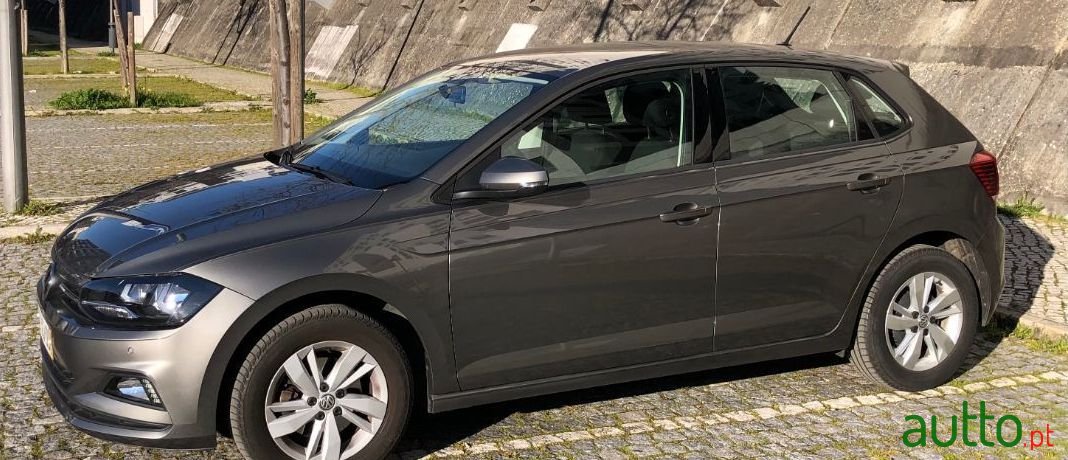 2019' Volkswagen Polo photo #1