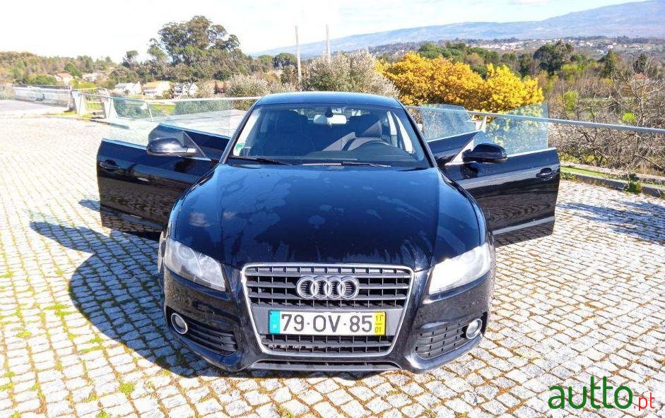 2011' Audi A5 Sportback photo #2