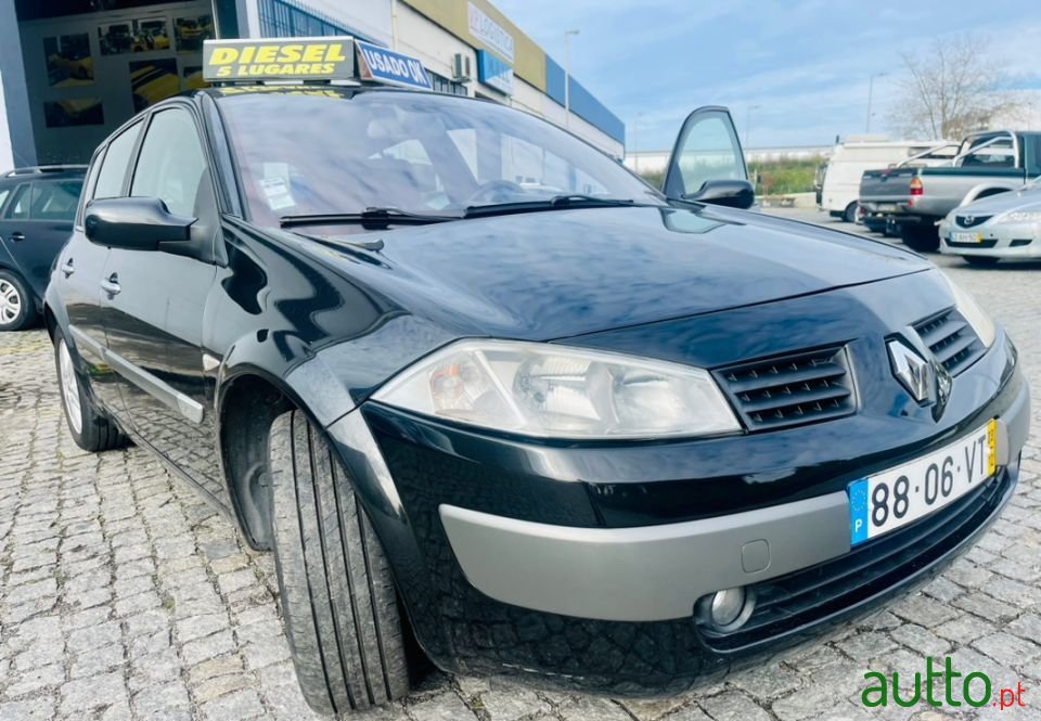 2003' Renault Megane photo #2