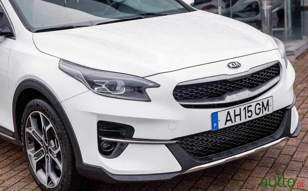 2021' Kia Xceed photo #3