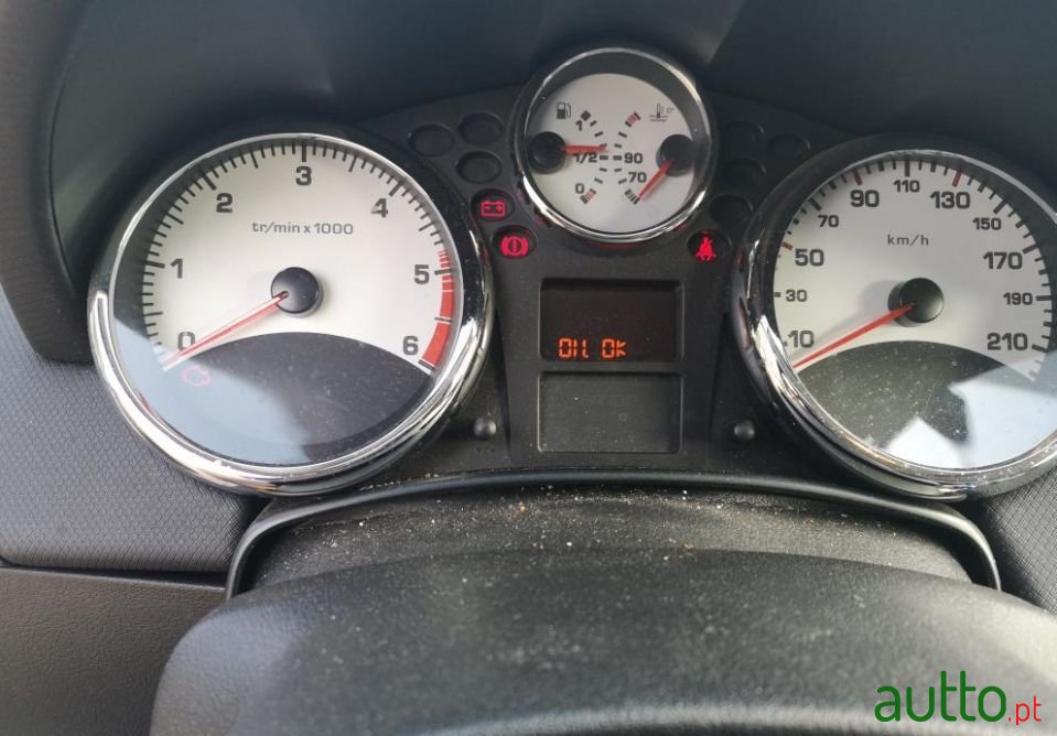 2011' Peugeot 207 photo #5