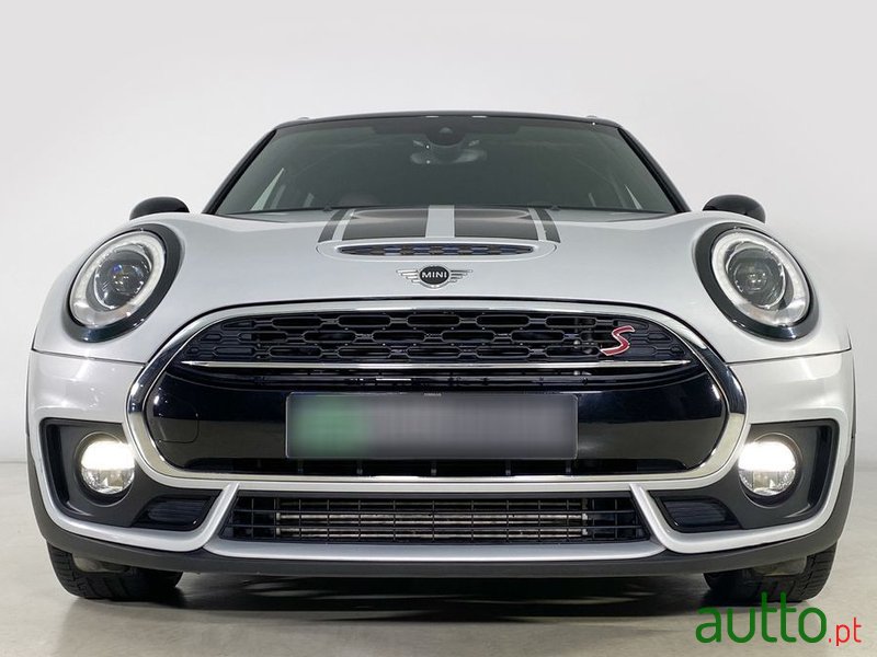 2018' MINI Clubman Cooper Sd photo #5