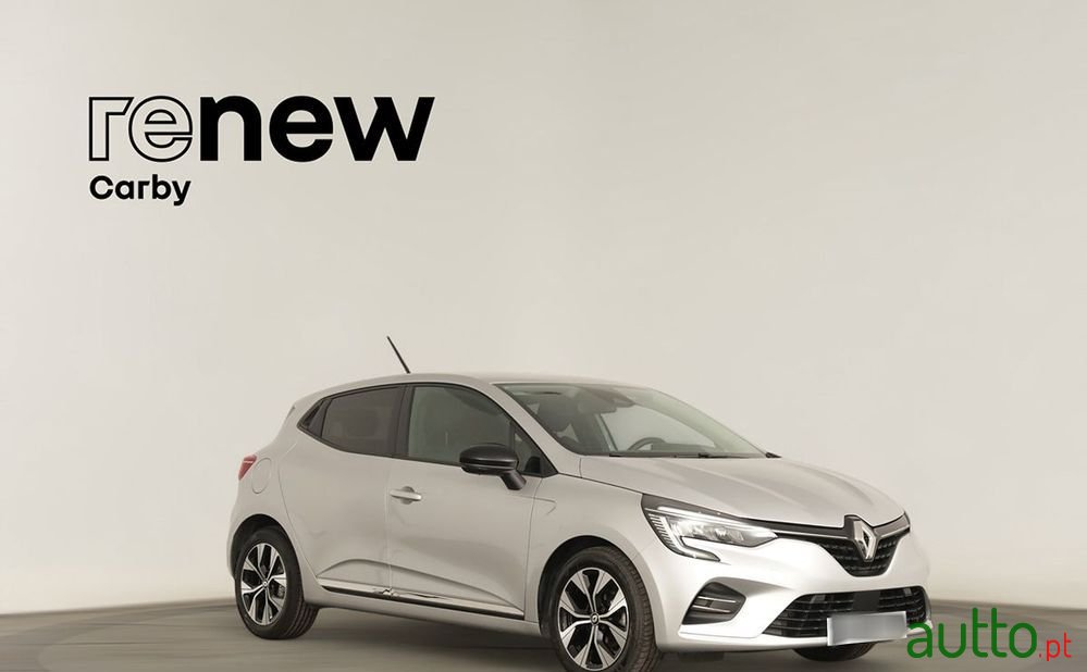 2023' Renault Clio photo #3