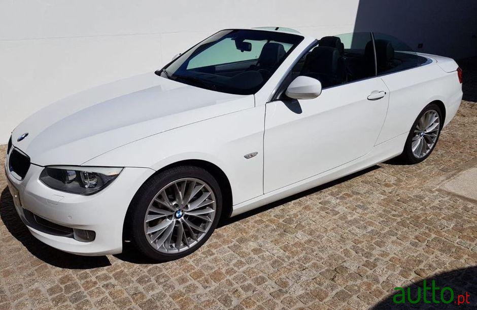 2010' BMW 320 D photo #2