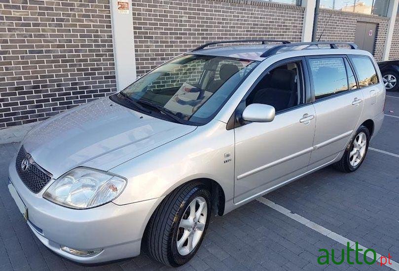 2003' Toyota Corolla S/W 1.4 Sol Ac photo #2