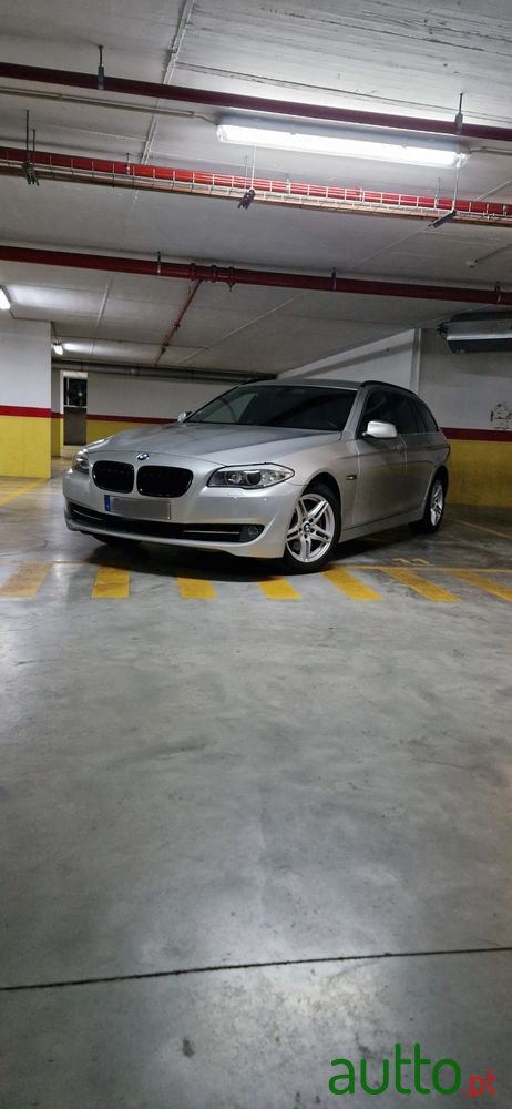 2011' BMW Série 5 D Auto photo #6
