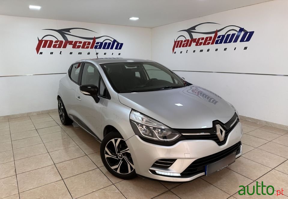 2017' Renault Clio photo #3