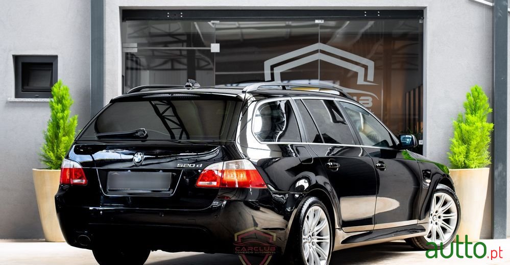 2006' BMW 520 D Touring photo #6