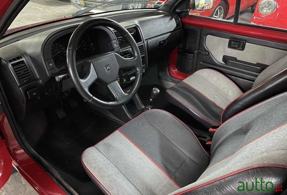 1992' Citroen AX photo #6