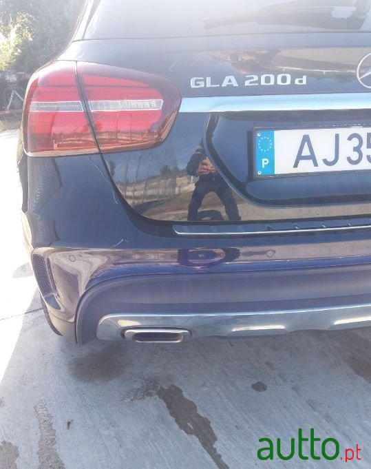 2017' Mercedes-Benz Gla-200 photo #1