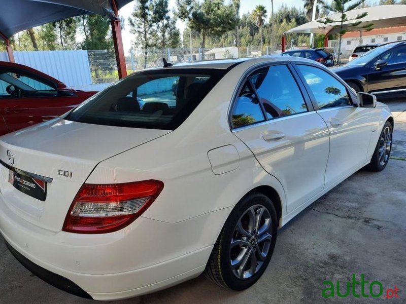 2008' Mercedes-Benz C-200 photo #2