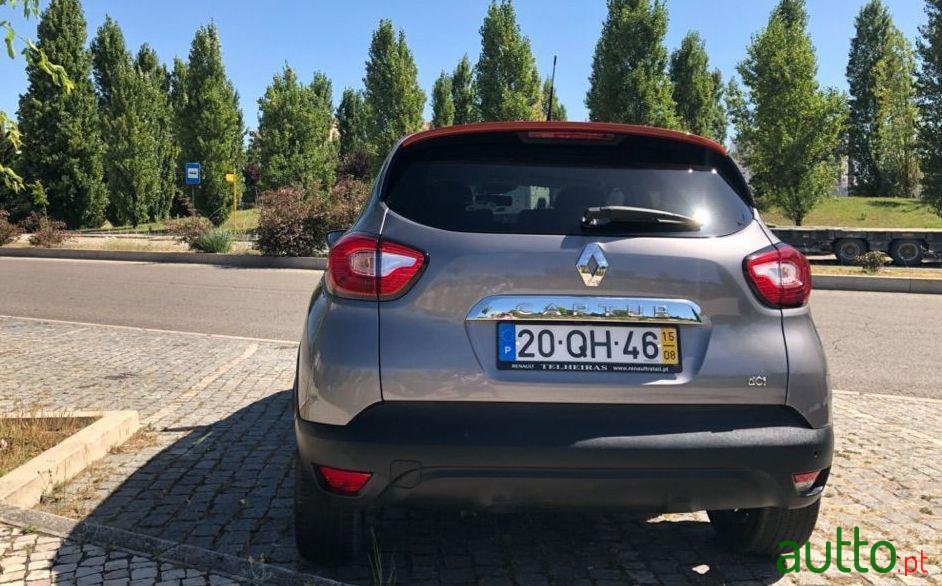 2015' Renault Captur photo #2