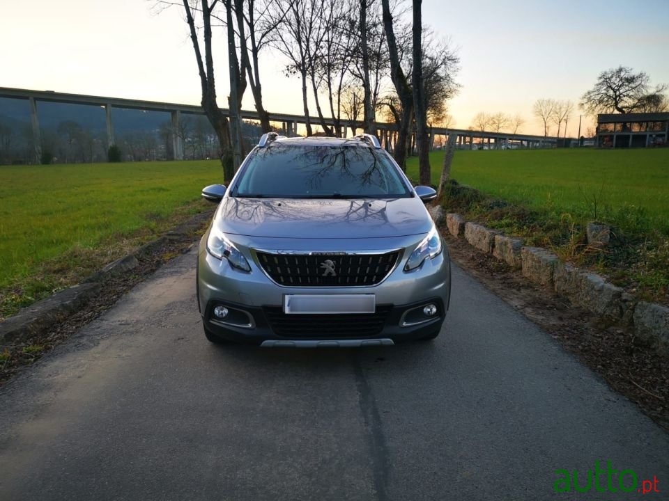 2018' Peugeot 2008 photo #6