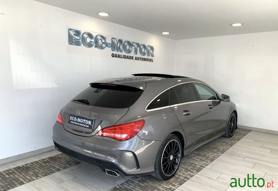 2016' Mercedes-Benz Cla-220 photo #2