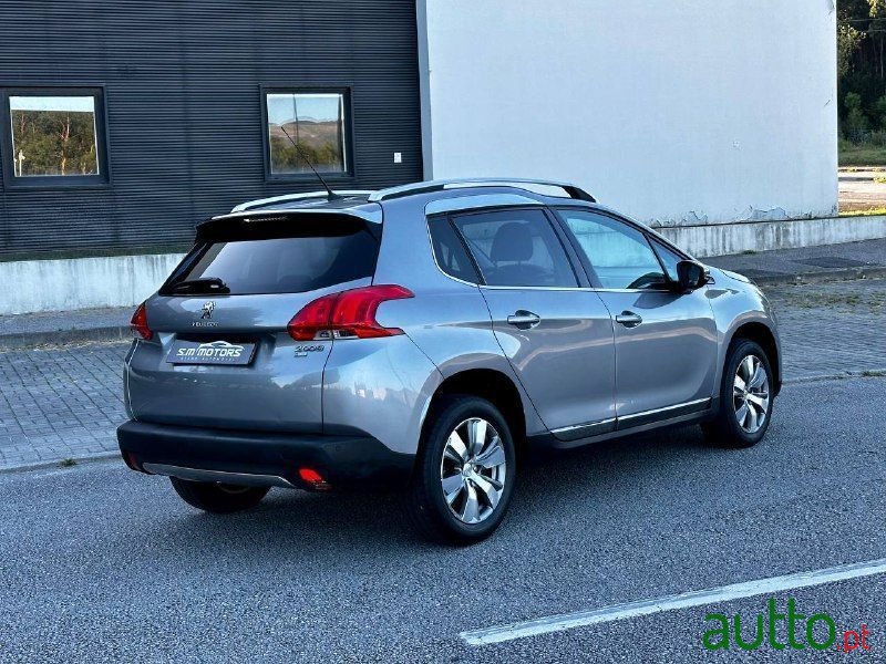 2015' Peugeot 2008 photo #6