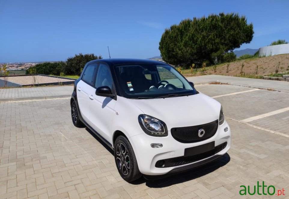 2015' Smart Forfour photo #1