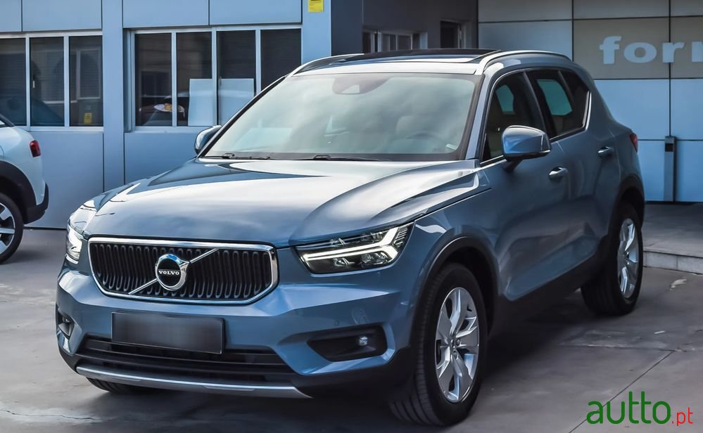 2019' Volvo Xc 40 photo #3
