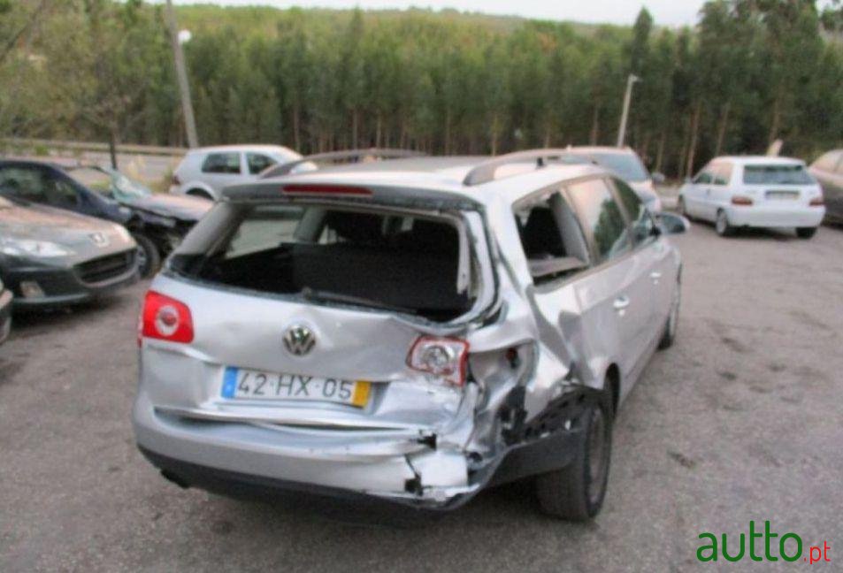 2009' Volkswagen Passat Variant photo #2