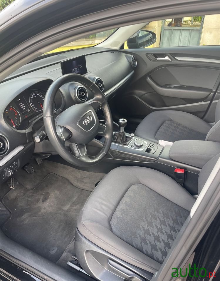 2015' Audi A3 Sportback photo #6