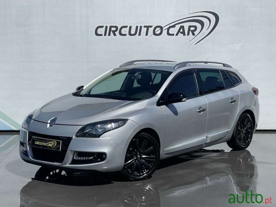 2012' Renault Megane Sport Tourer photo #1