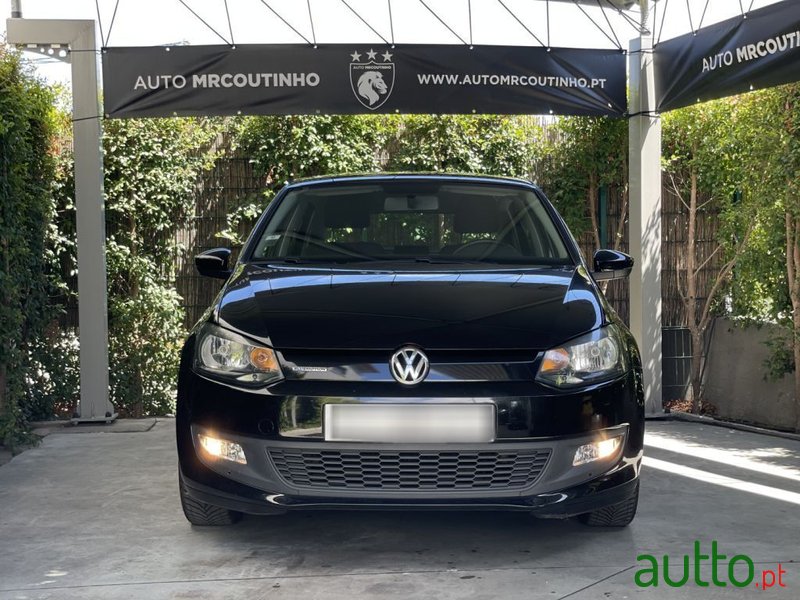 2013' Volkswagen Polo photo #1