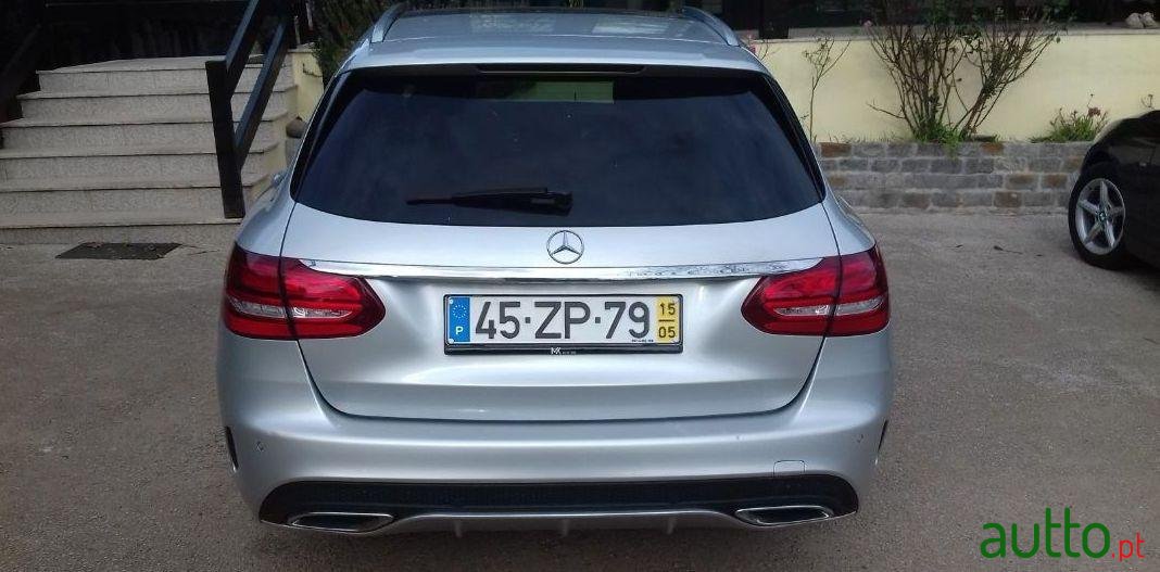 2015' Mercedes-Benz C-200 photo #2