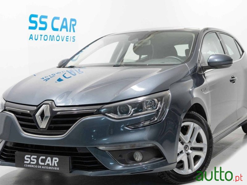 2019' Renault Megane photo #1