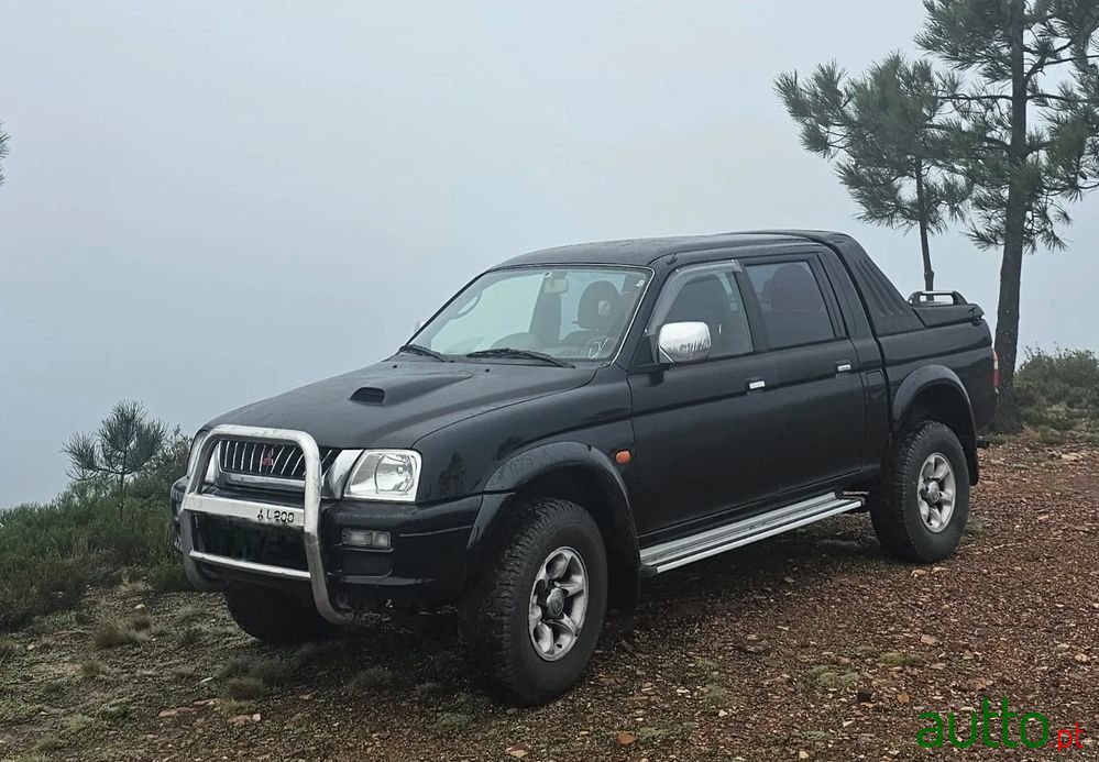 2000' Mitsubishi L200 photo #3