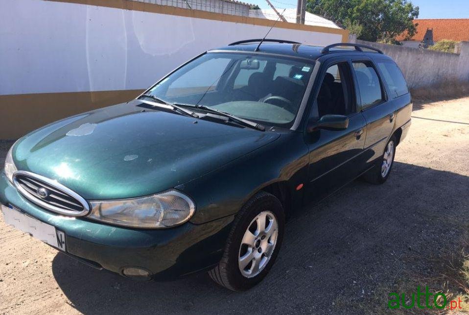 1999' Ford Mondeo-Sw 1.8 Td photo #2